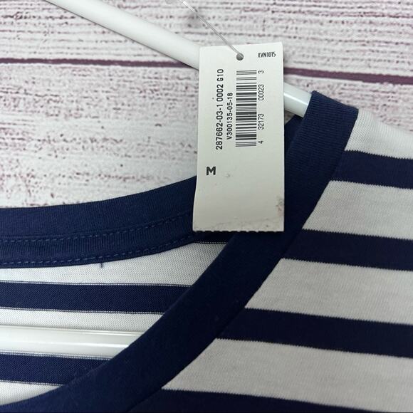 Old Navy Women's Short Sleeve Striped Graphic Tee Sz M - Picture 3 of 8